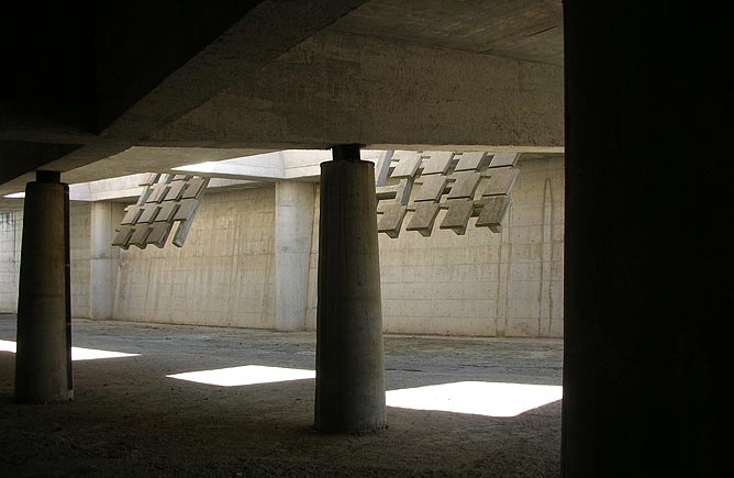 Igualada Cemetary, Enric Miralles with Carme Pinos