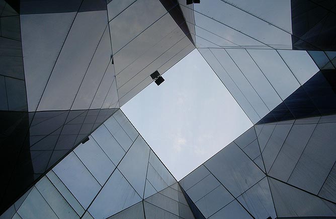 Forum Barcelona, Lightwell, Herzog & de Meuron