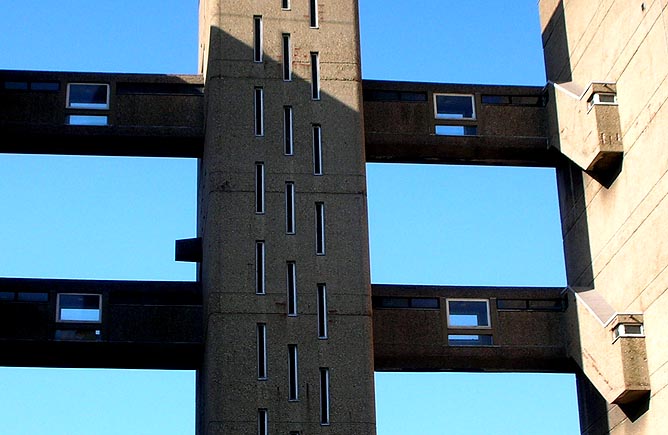 Belfron Tower, Erno Goldfinger