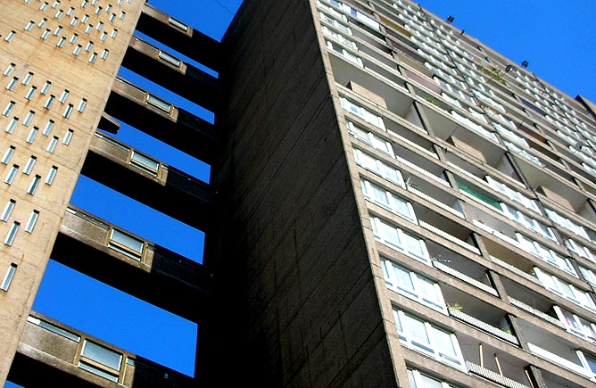 Belfron Tower, Erno Goldfinger