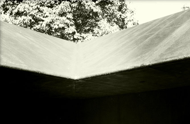 Peter Zumthor: Serpentine Pavillion, London