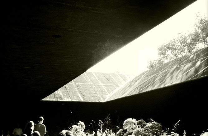 Peter Zumthor: Serpentine Pavillion, London