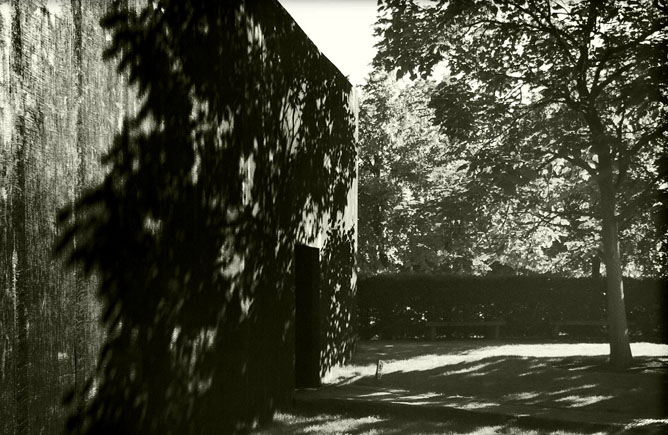 Peter Zumthor: Serpentine Pavillion, London