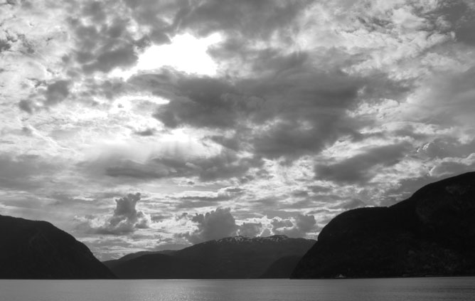 Årdalsfjord