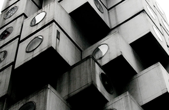 Kurokawa: Capsule Tower